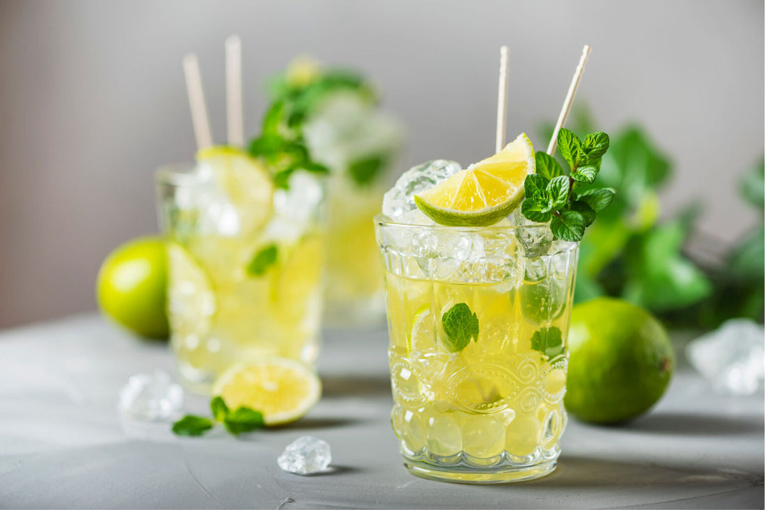 L'importanza dell'idratazione in estate e i benefici delle tisane fredde