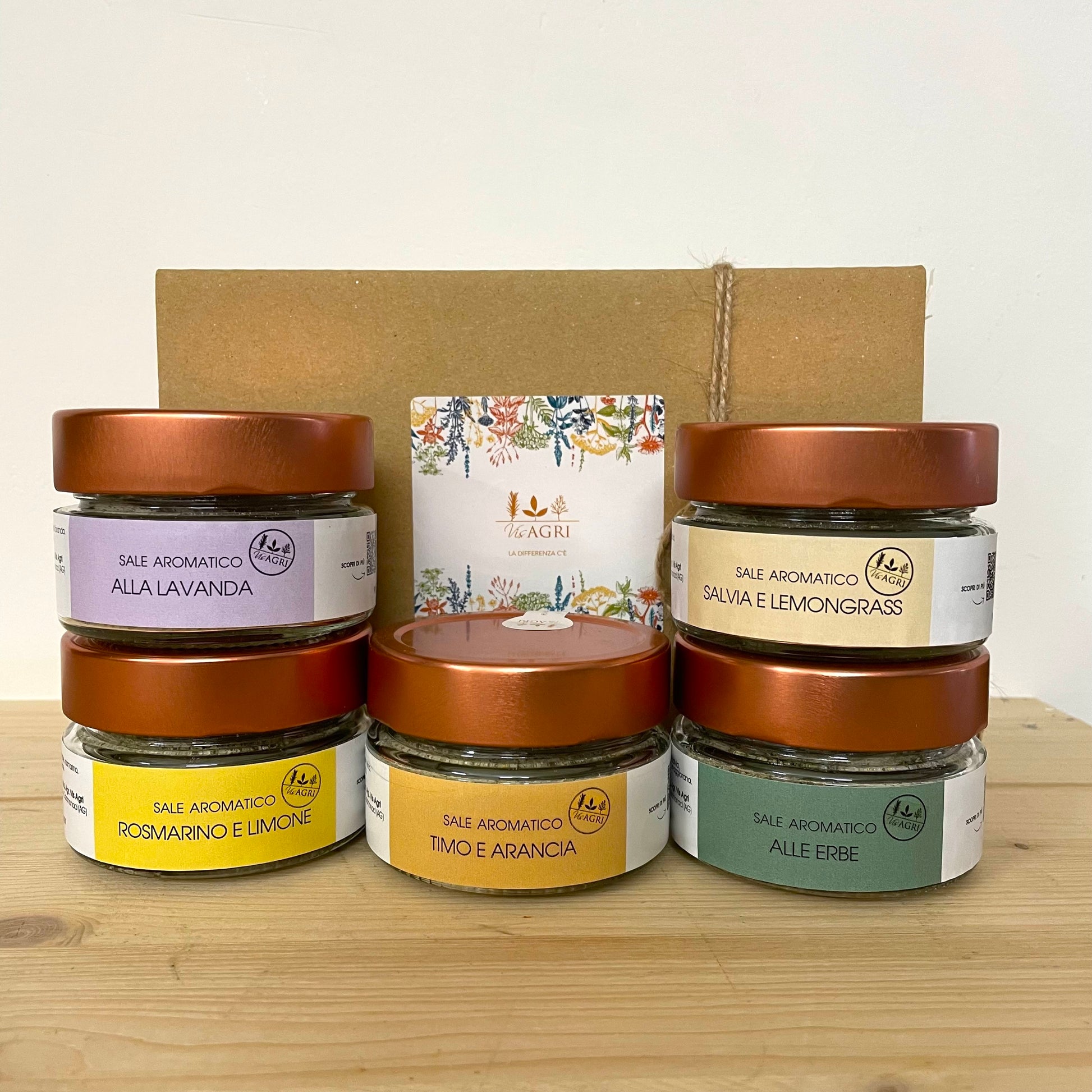Portacandela Cubo in Vetro 3 Pezzi Colori Assortiti – L'Arcolaio Portacandela Cubo in Vetro 3 Pezzi Colori Assortiti – L'Arcolaio
